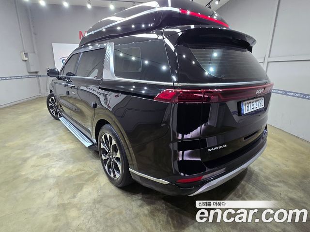 Kia Carnival — interior