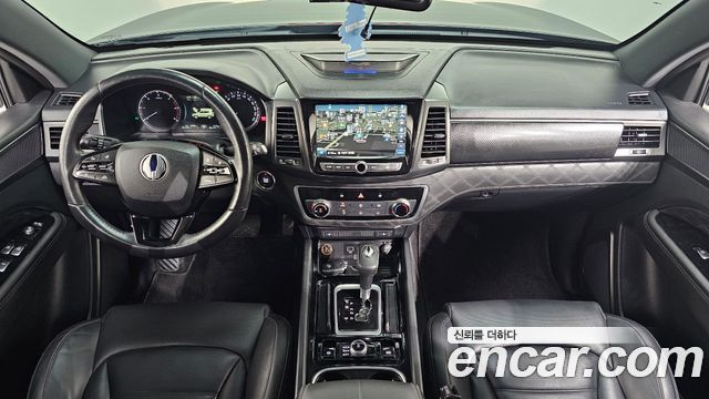 KG Mobility Rexton — interior