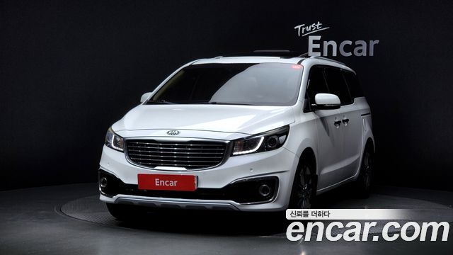 Kia Carnival — exterior