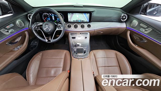 Mercedes-Benz E-Class — interior