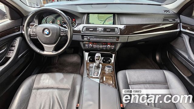 BMW 5 Series — interior