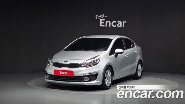 Kia Pride — exterior