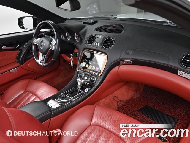 Mercedes-Benz SL-Class — interior