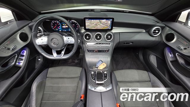 Mercedes-Benz C-Class — interior