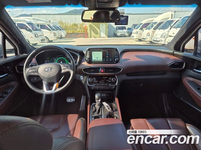 Hyundai Santa Fe — interior