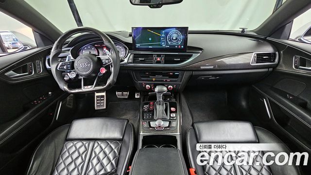 Audi S7 — interior