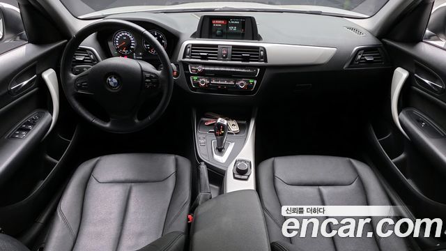 BMW 1 Series — interior