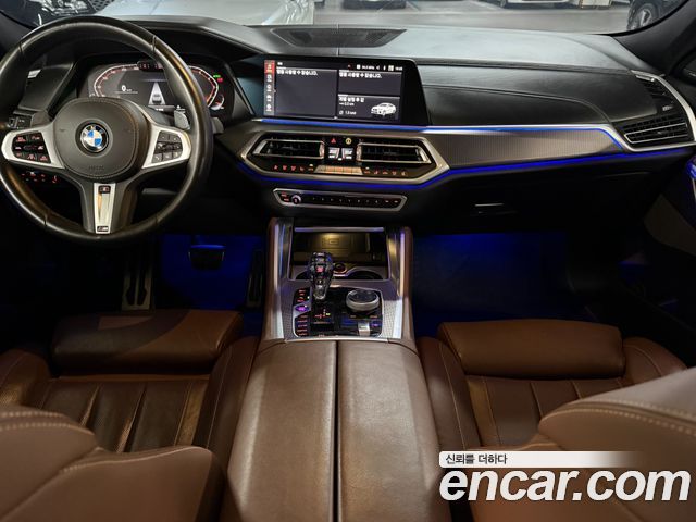 BMW X6 — interior