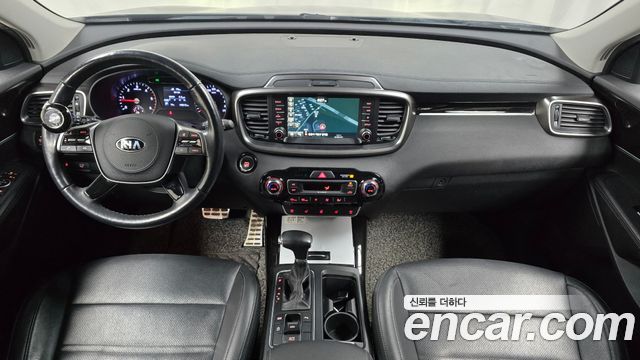 Kia Sorento — interior