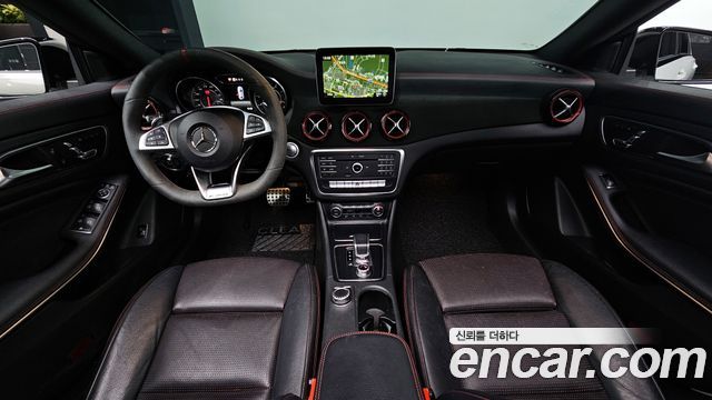 Mercedes-Benz CLA-Class — interior