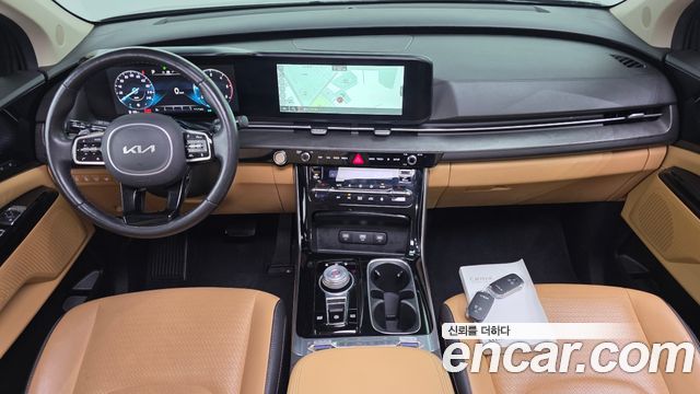 Kia Carnival — interior