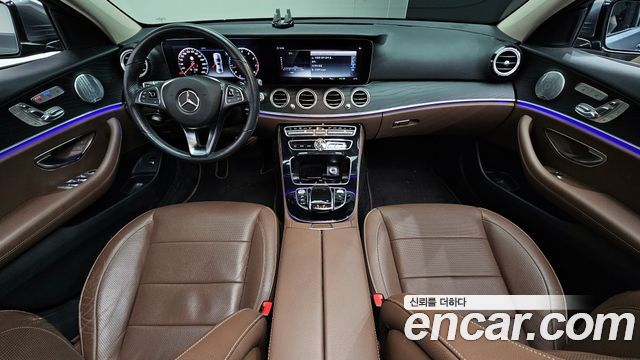 Mercedes-Benz E-Class — interior
