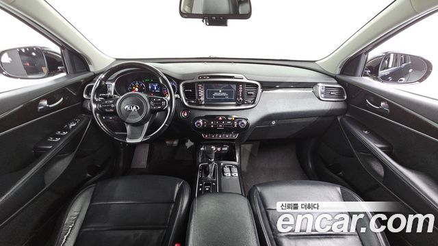 Kia Sorento — interior