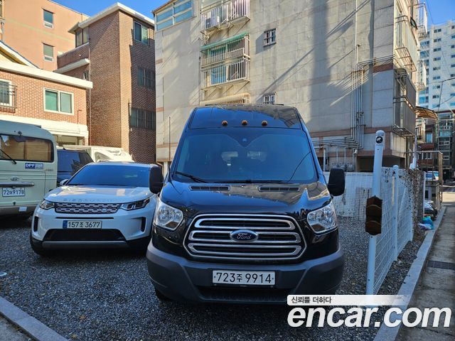 Ford Transit — exterior