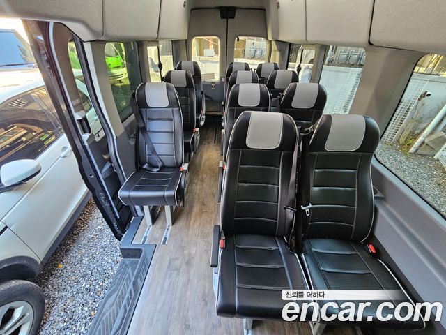Ford Transit — interior