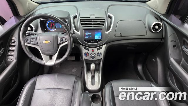 Chevrolet Korea Trax — interior