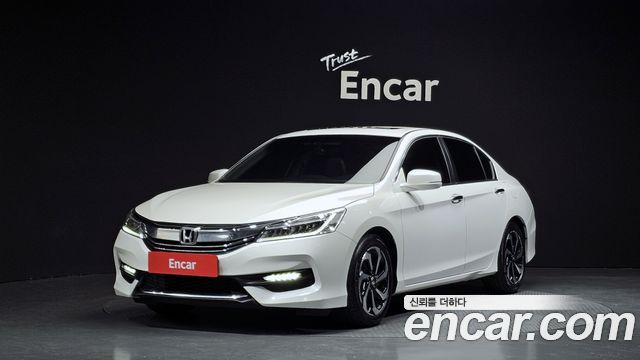 Honda Accord — exterior