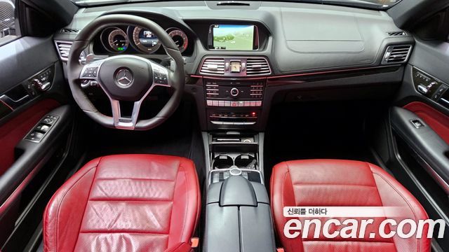 Mercedes-Benz E-Class — interior