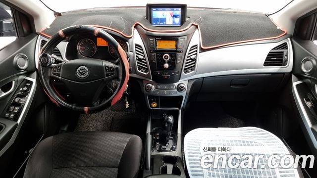 KG Mobility Korando — interior