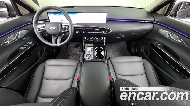 Genesis GV70 — interior