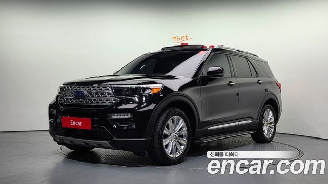 Ford Explorer — exterior