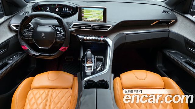 Peugeot 5008 — interior