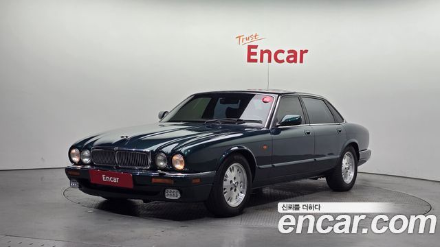 Jaguar XJ-6 — exterior