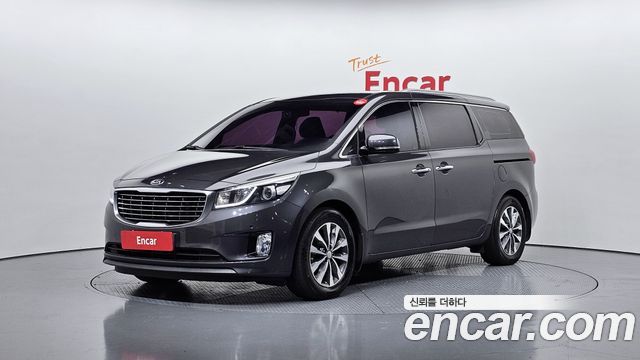 Kia Carnival — exterior