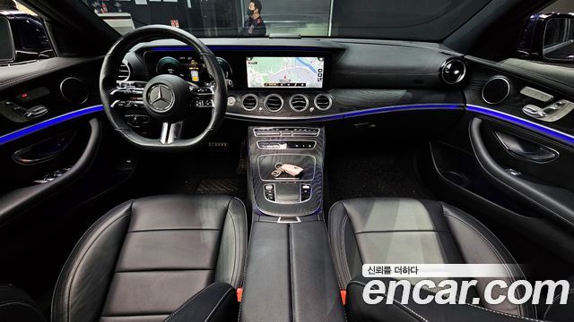 Mercedes-Benz E-Class — interior