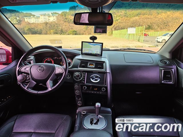 KG Mobility Korando — interior