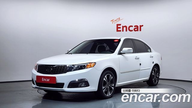 Kia Lotze — exterior