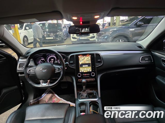 Renault Korea SM6 — interior