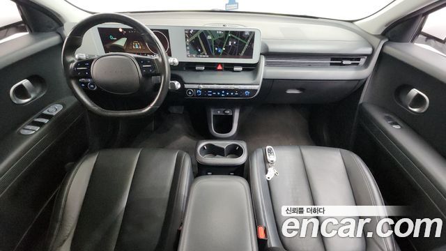 Hyundai IONIQ 5 — interior