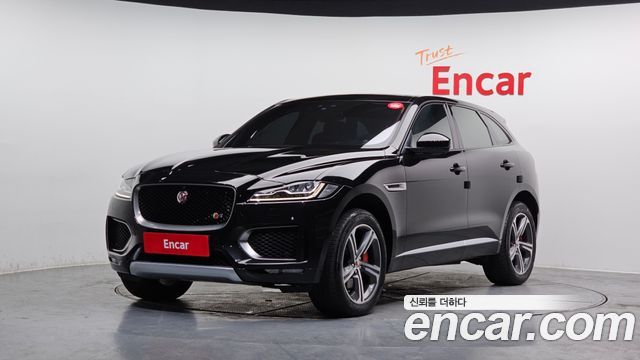 Jaguar F-Pace