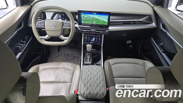 KG Mobility Torres — interior