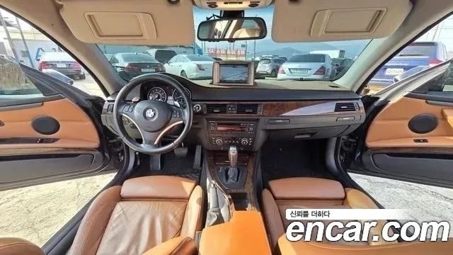BMW 3 Series — interior