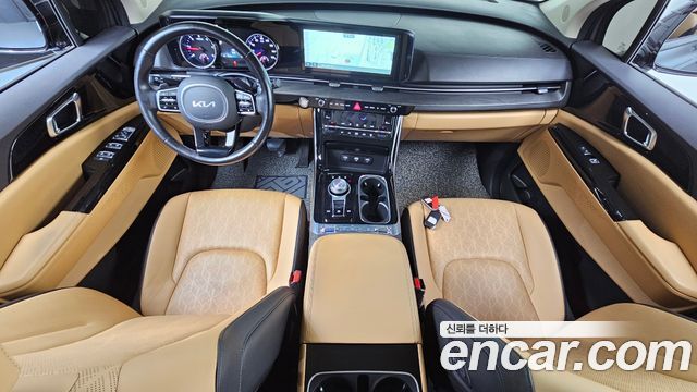 Kia Carnival — interior