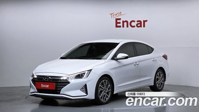 Hyundai Avante — exterior