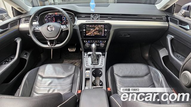 Volkswagen Arteon — interior