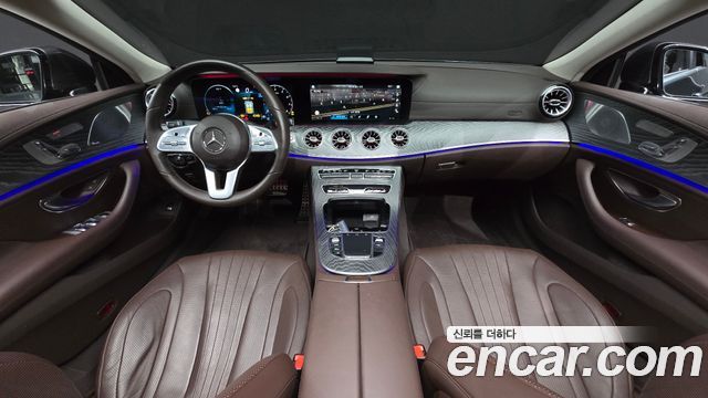 Mercedes-Benz CLS-Class — interior