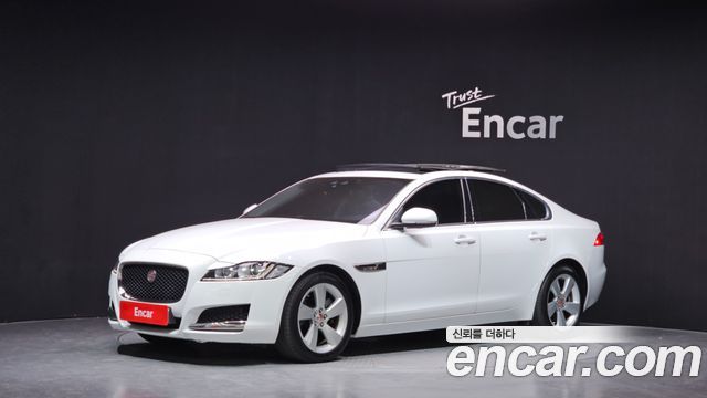 Jaguar XF — exterior