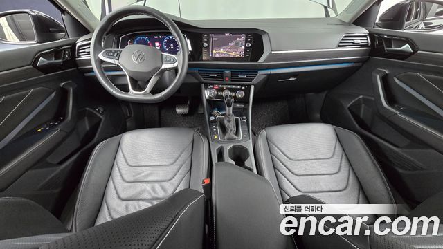 Volkswagen Jetta — interior