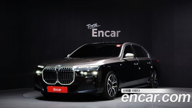 BMW 7 Series — exterior