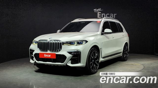 BMW X7 — exterior