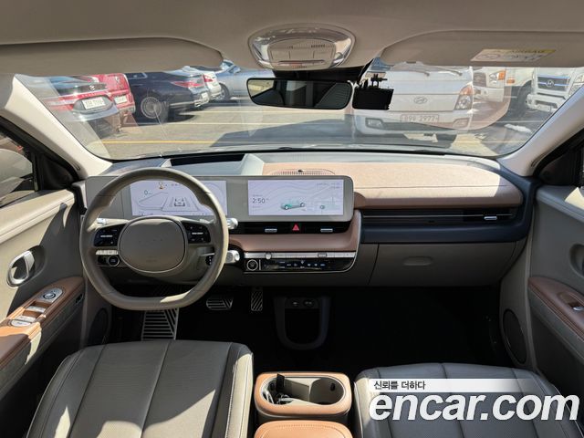 Hyundai IONIQ 5 — interior