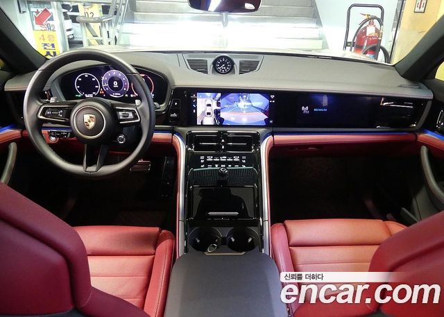 Porsche Panamera — interior