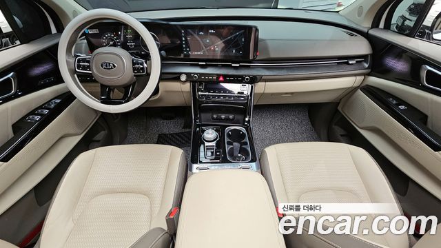 Kia Carnival — interior