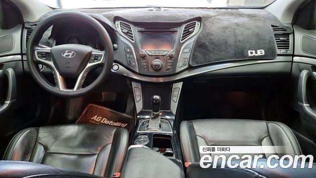 Hyundai i40 — interior