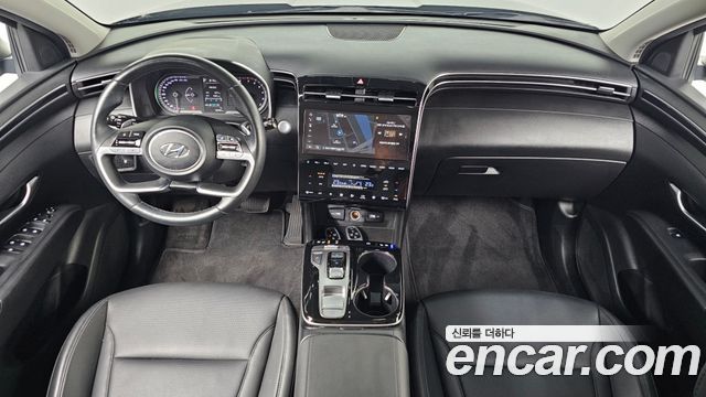 Hyundai Tucson — interior