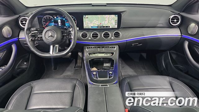 Mercedes-Benz E-Class — interior